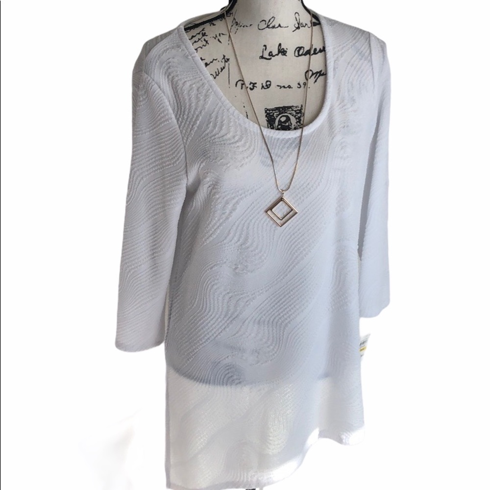 JM Collection Long Sleeve Blouse With Necklace Size M